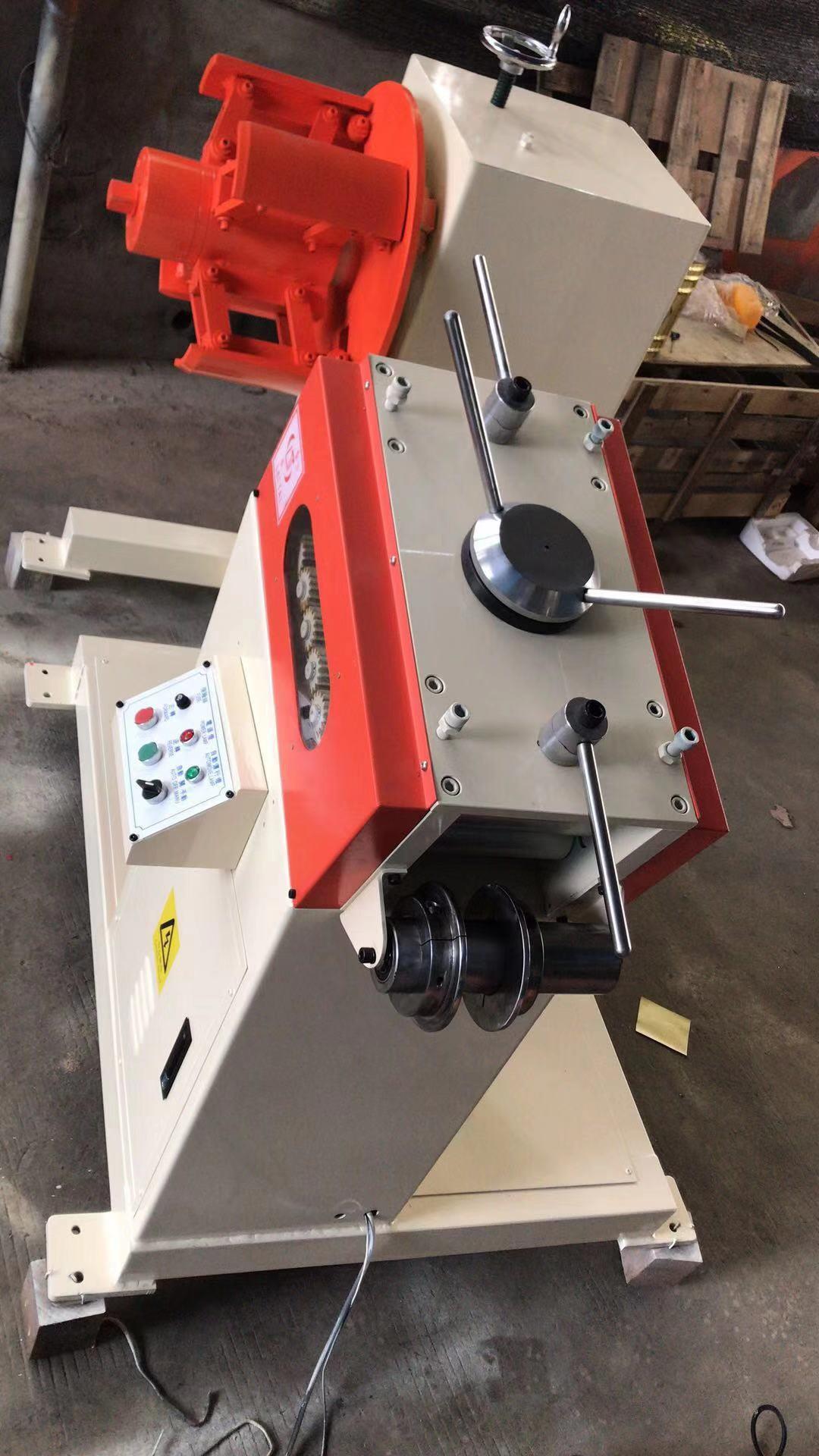 Bobin Uncoiler & Straightener 2 Nan 1 machin